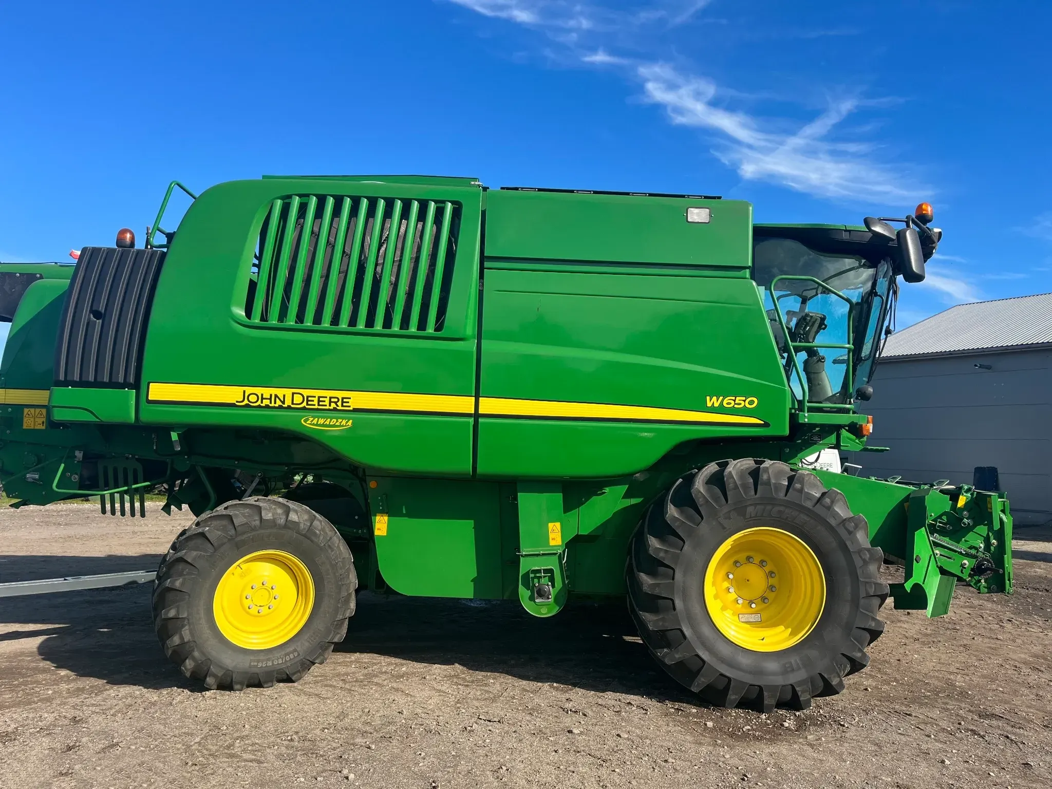 John Deere W650