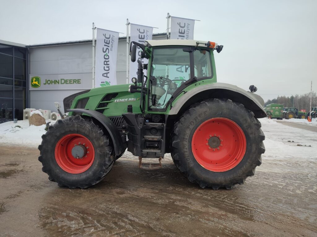 Ciągnik Fendt 828, rok 2011