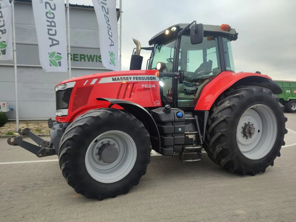 Ciągnik Massey-Ferguson 7624, krajowy