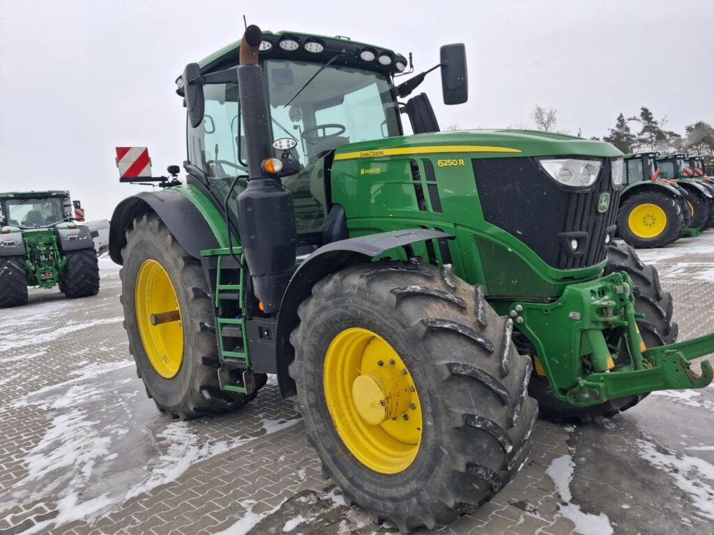 Ciągnik rolniczy John Deere 6R250, rok 2022, Jeden właściciel