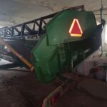 John Deere 2266