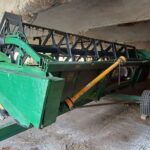 John Deere 2266