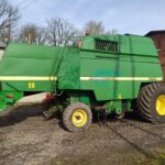 John Deere 2266
