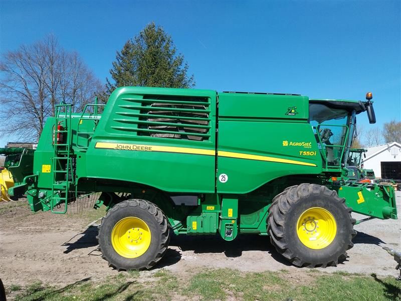 John Deere T550 z hederem 722X Krajowy!