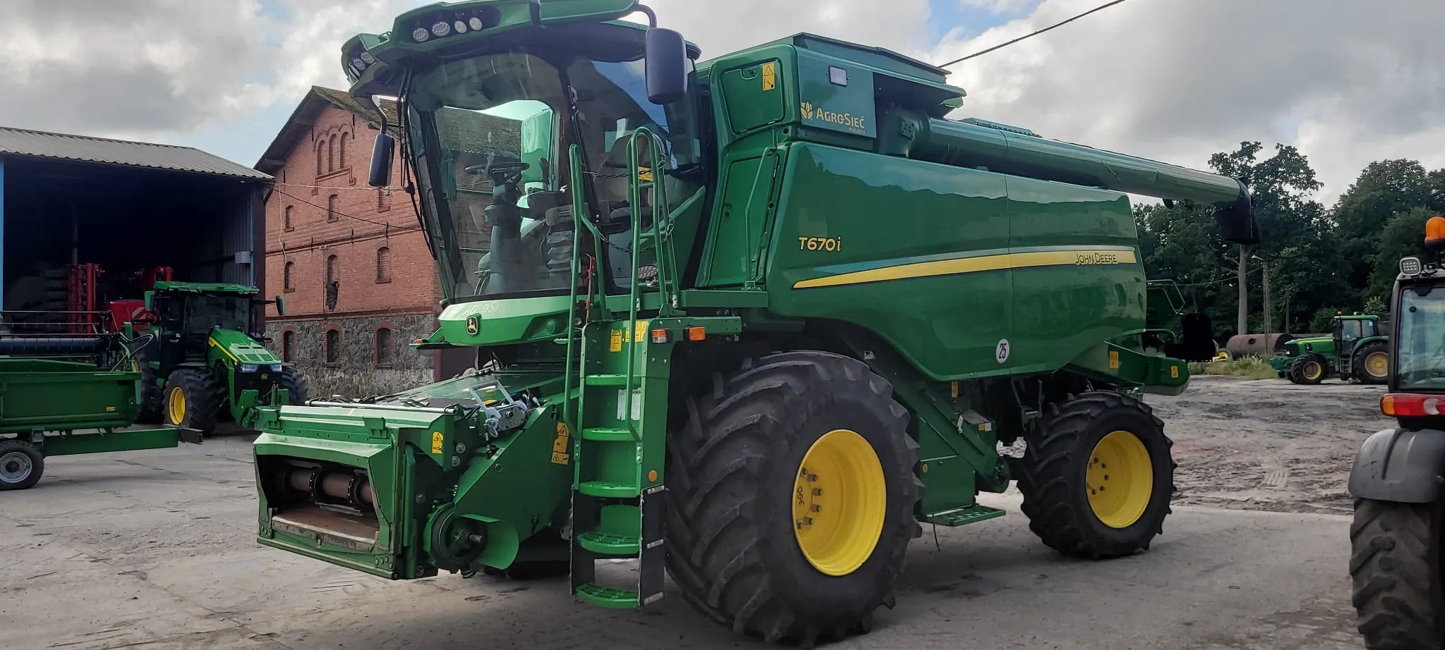 Kombajn John Deere T670 z hederem 630R rok 2017!