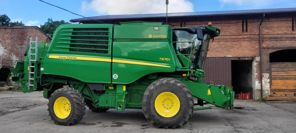 Kombajn John Deere T670 z hederem 630R rok 2017!