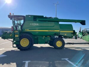 Kombajn John Deere W650 + 620R