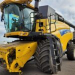 Kombajn New Holland CR9080