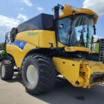 Kombajn New Holland CR9080