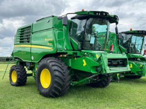 Kombajn Zbożowy John Deere T670 rok 2023