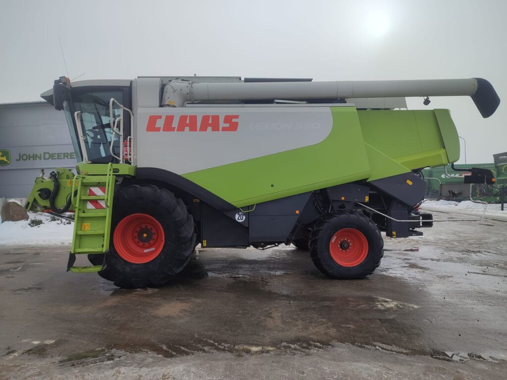 Kombajn zbożowy Claas Lexion 580 z hederem V900 2005 rok