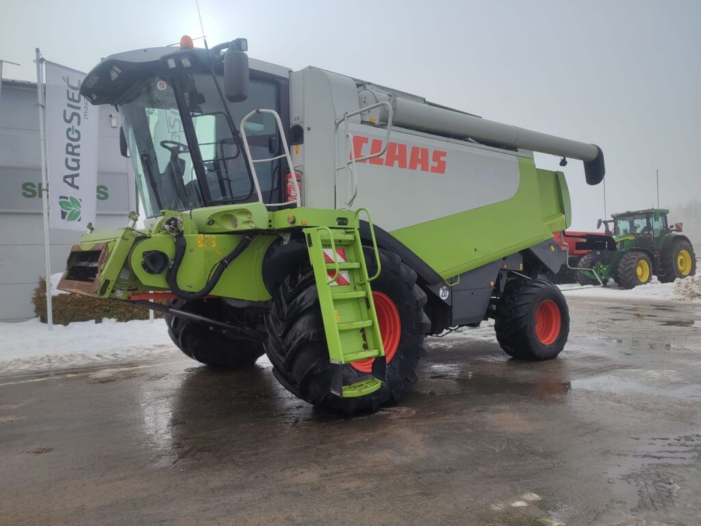 Kombajn zbożowy Claas Lexion 580 z hederem V900 2005 rok