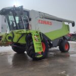 Kombajn zbożowy Claas Lexion 580 z hederem V900 2005 rok