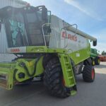 Kombajn zbożowy Claas Lexion 580 z hederem V900