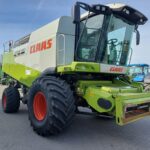 Kombajn zbożowy Claas Lexion 580 z hederem V900