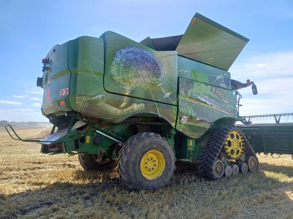 Kombajn zbożowy John Deere S790 z hederem 640X – tylko 890 mth!