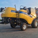 Kombajn zbożowy marki New Holland CX6.80