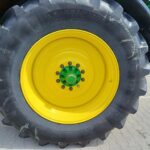 Opryskiwacz ciągany John Deere R962i