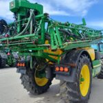 Opryskiwacz ciągany John Deere R962i