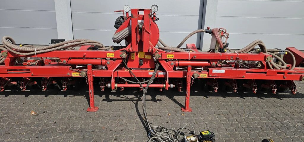 Siewnik do warzyw (cebula) Kverneland Miniair Nova, rok 2012