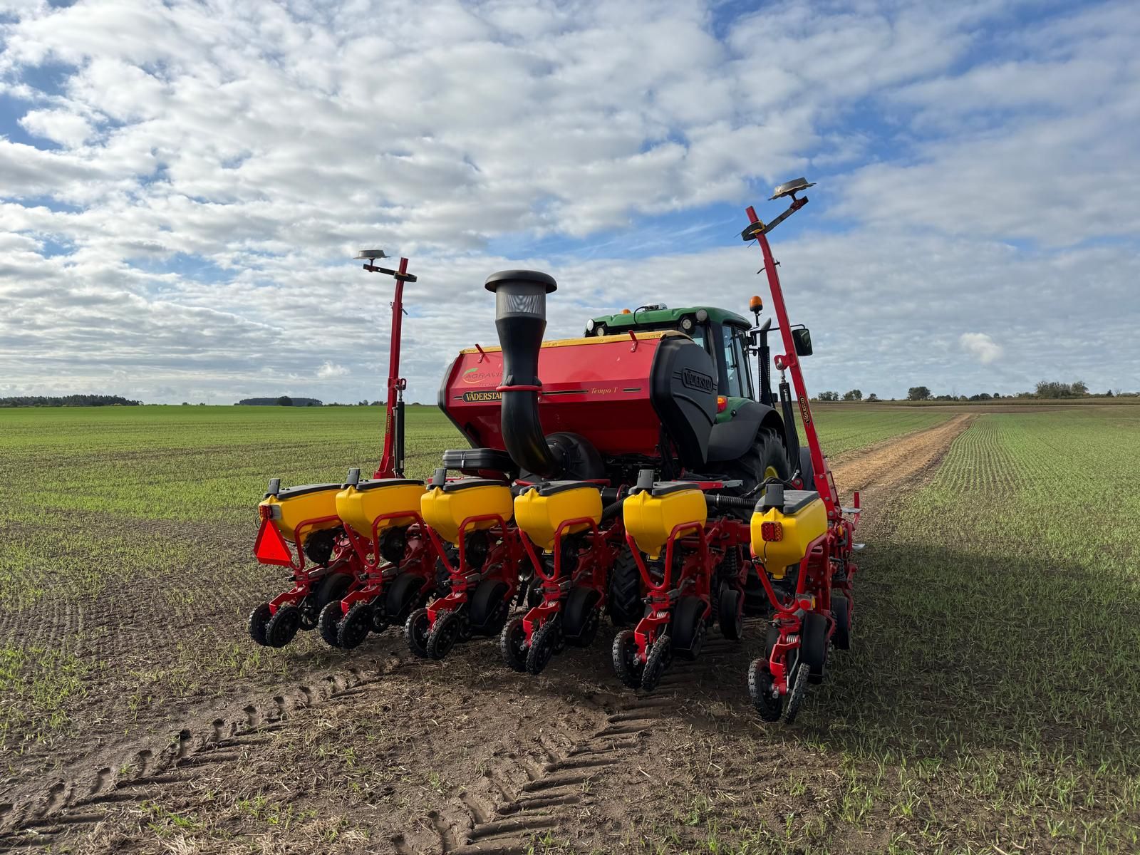 Siewnik punktowy Väderstad Tempo TPT6 – pełne wyposażenie, stan bardzo