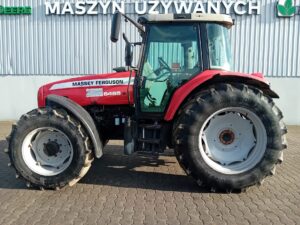 Ciągnik rolniczy Massey-Ferguson 5465