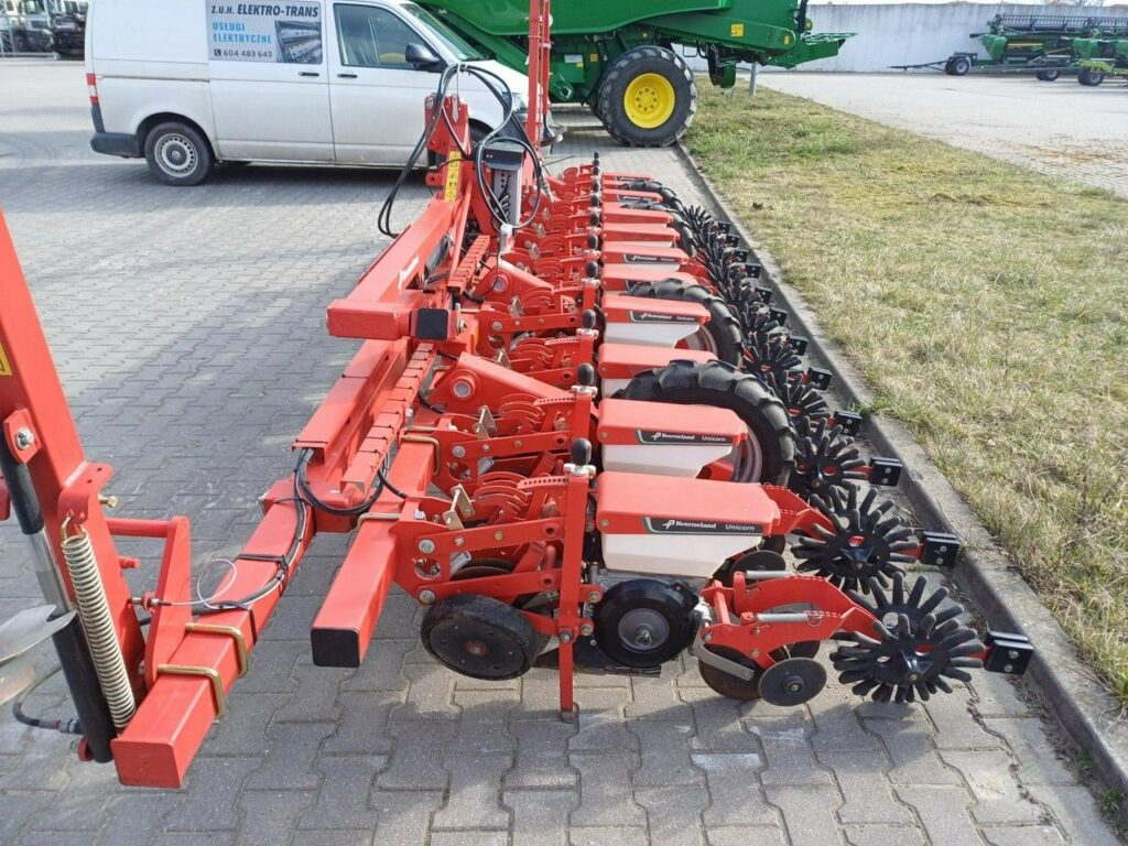 Siewnik punktowy Kverneland Unicorn E-Drive II